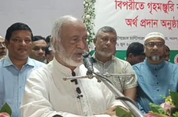 ড. মঈন খানের আহ্বান: প্রশাসনের কর্মকর্তারা রাজনীতি থেকে দূরে থাকুন