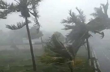 ৬ অঞ্চলে ঝোড়ো হাওয়া ও বৃষ্টির পূর্বাভাস