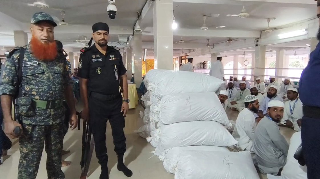 পাগলা মসজিদের দানবাক্সে ৪৩ বস্তা টাকা উদ্ধার