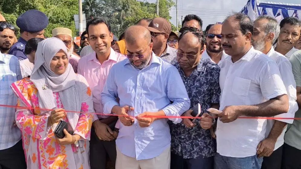 মোংলা নদীতে ২৪ ঘণ্টার ফেরি সার্ভিস চালু, ২৩ বছর পর নতুন দিগন্ত