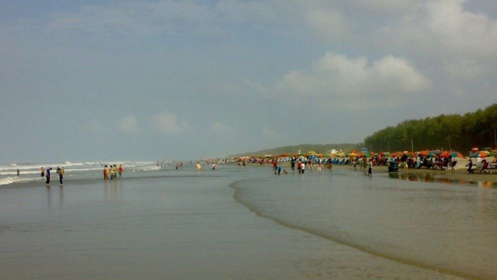 কক্সবাজারের ইনানী সৈকতে পর্যটক সায়েম নিখোঁজ