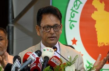 বুয়েটের শিক্ষামন্ত্রী: প্রযুক্তি নেতৃত্বের পরিবর্তে প্রশাসনিক কর্মকর্তা হচ্ছেন শিক্ষার্থীরা