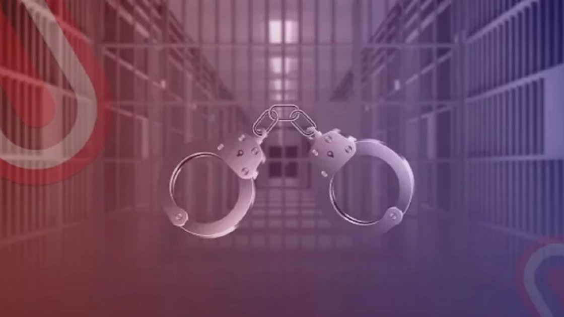 র‍্যাবের অভিযানে রাজধানীর ৩ হাসপাতালে ১১ দালাল আটক