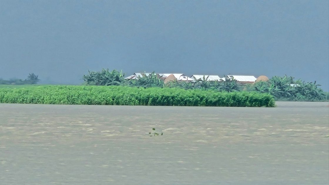 যমুনা নদীতে পানি বৃদ্ধিতে ইসলামপুরের নিম্নাঞ্চল প্লাবিত