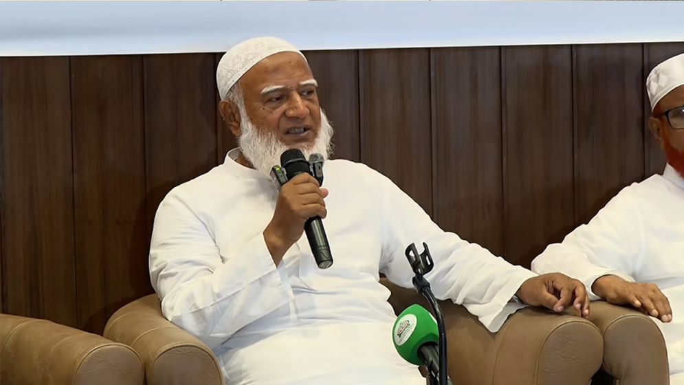 গণভোটের রায় না মানায় রাজনীতিতে সংকট: জামায়াত আমিরের মন্তব্য