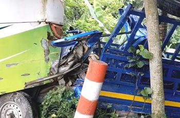 রাজবাড়ীতে বাস-পিকআপ সংঘর্ষে চালকের মৃত্যু
