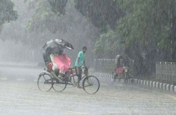 ১২ অঞ্চলে ৬০ কি. মি. বেগে বজ্রবৃষ্টির শঙ্কা