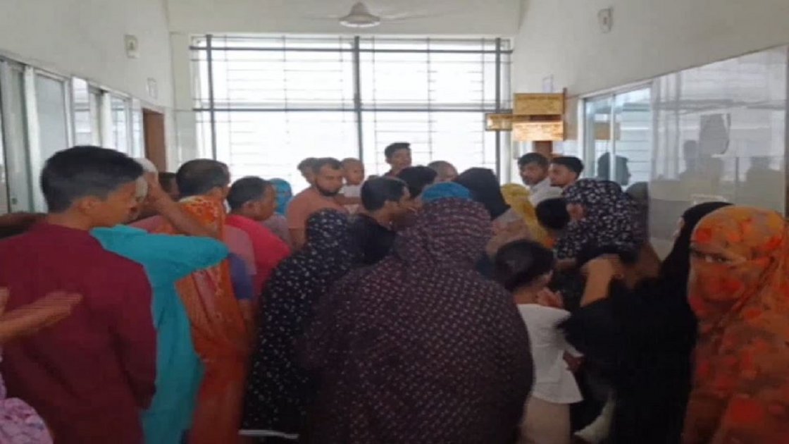টাঙ্গাইল মেডিকেল কলেজে রোগী ভোগান্তি অব্যাহত, প্রতিমন্ত্রীর নির্দেশ অকার্যকর