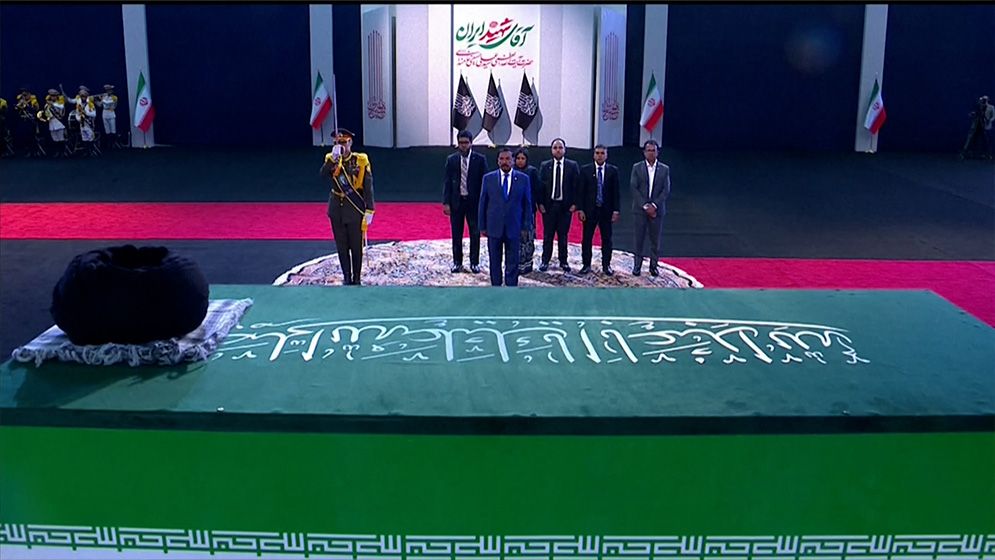 স্পিকার হাফিজ উদ্দিনের শেষ শ্রদ্ধা আলি খামেনির প্রতি