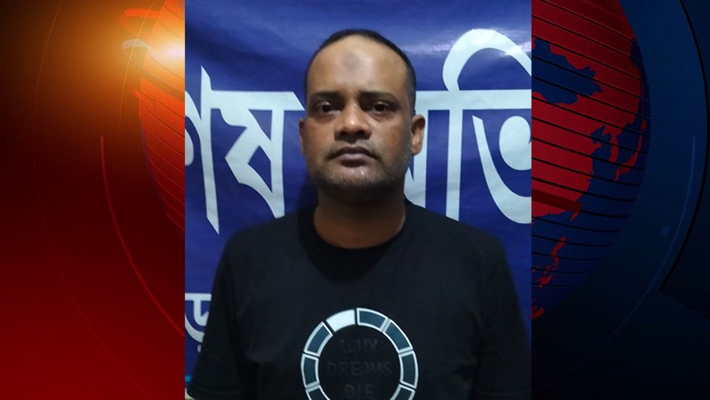 খাগড়াছড়িতে জুলাই স্মৃতিস্তম্ভে অগ্নিসংযোগের চেষ্টা, আটক ১