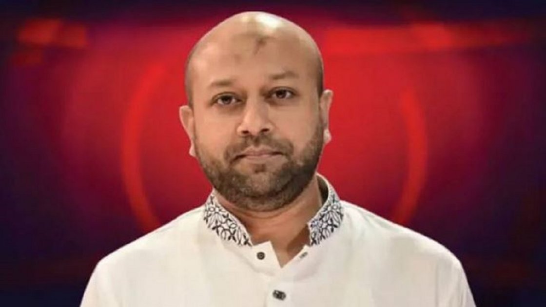 ঢাকা বিশ্ববিদ্যালয় নিয়ে মন্তব্যের জন্য ফুয়াদের বিরুদ্ধে ১০০ কোটি টাকা ক্ষতিপূরণ দাবি