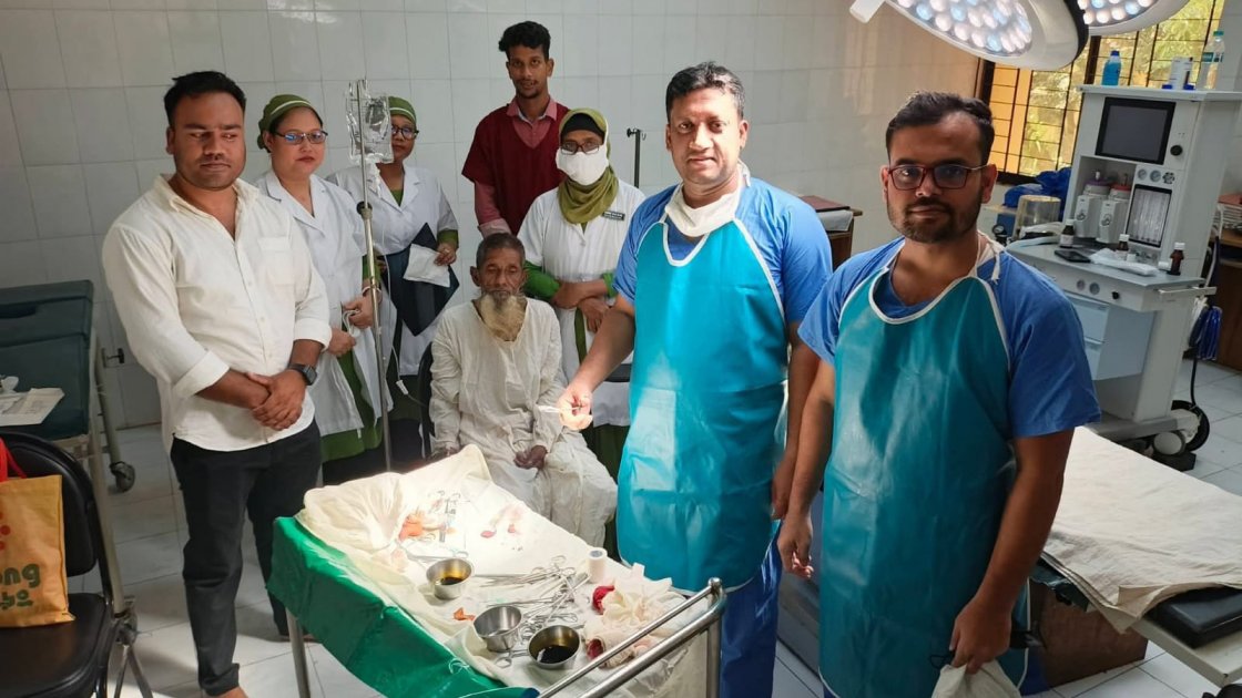 ৫৫ বছর পর মুক্তিযোদ্ধার শরীর থেকে গুলি অপসারণ