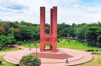 জাবিতে র‍্যাগিংয়ের ঘটনায় ১২ শিক্ষার্থী সাময়িক বহিষ্কার