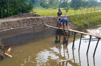 পঞ্চগড়ে খাল পুনঃখনন প্রকল্পে অনিয়মের অভিযোগ
