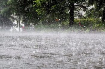 বাংলাদেশের ছয় বিভাগে ভারী বৃষ্টির সতর্কতা, ভূমিধসের শঙ্কা
