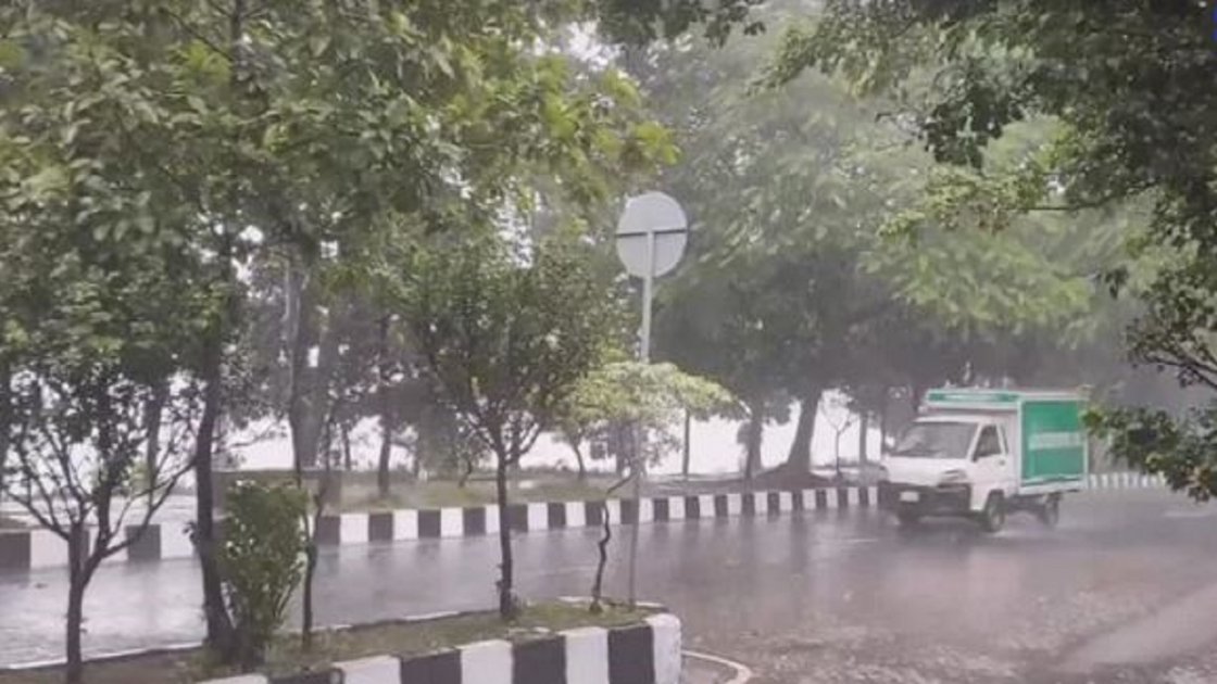 ঢাকাসহ ৬ বিভাগে অতিভারী বৃষ্টির পূর্বাভাস