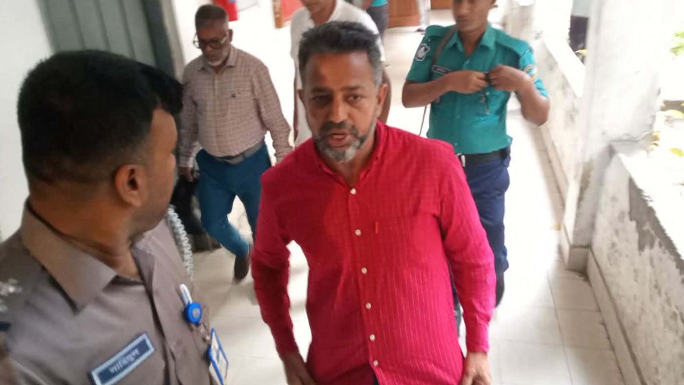 বরিশালে ব্যবসায়ীর ওপর হামলা, লিটু গ্রেফতার