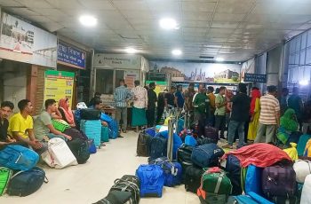 ভারতে পাচার হওয়া ৫০ বাংলাদেশিকে বেনাপোল হস্তান্তর