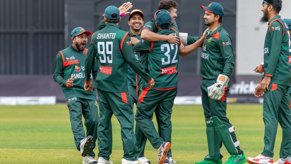 নাহিদ রানার রেকর্ড, ১৪১ রানে অলআউট জিম্বাবুয়ে