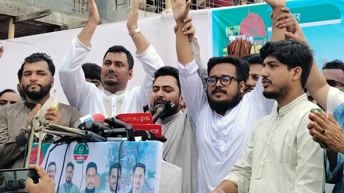 নাহিদ ইসলাম: বিএনপি সরকার জাতির সঙ্গে বেইমানি করছে