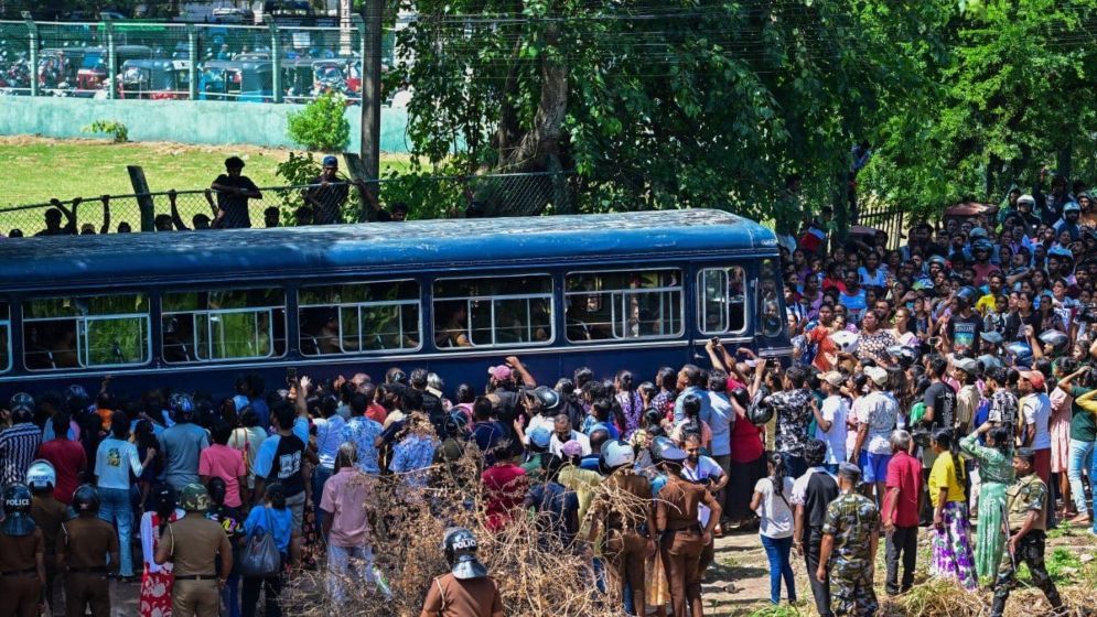 শ্রীলঙ্কার কারাগারে বন্দিদের সহিংসতায় নিহত ২৭, আহত ৩৮