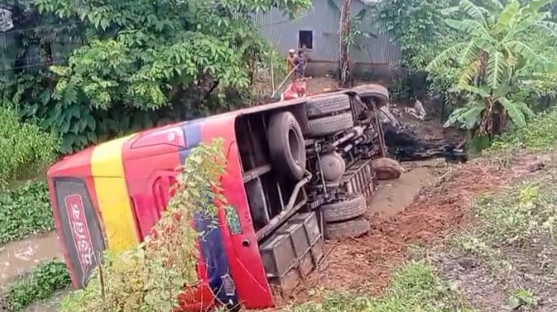 হবিগঞ্জে দুই বাসের সংঘর্ষে চালক নিহত, ১৫ যাত্রী আহত