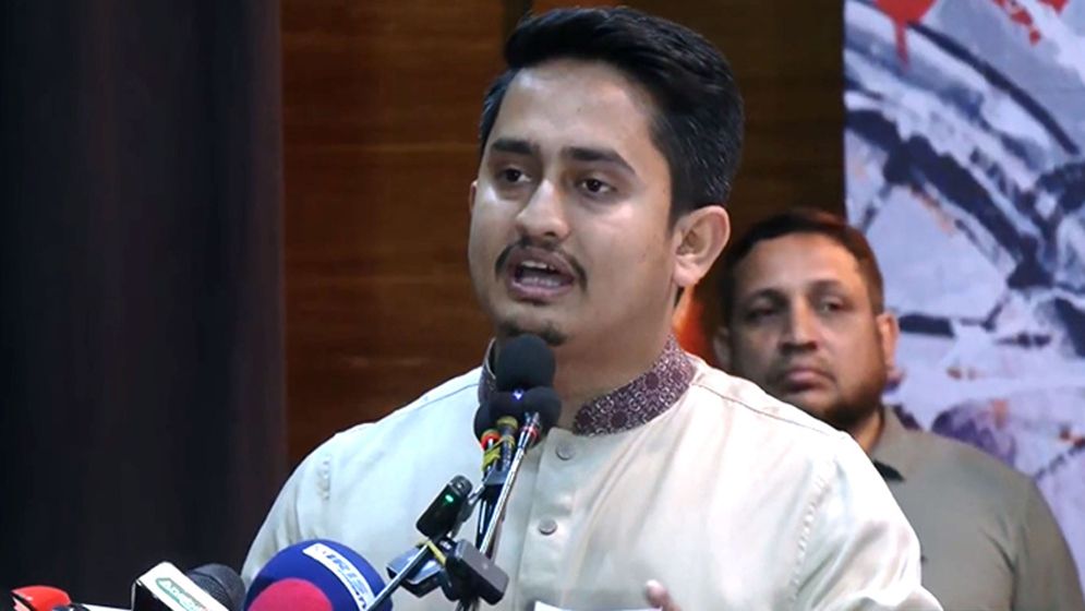শেখ হাসিনার বিরুদ্ধে পুলিশকে রাজনৈতিকভাবে ব্যবহারের অভিযোগ