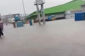 চট্টগ্রাম বন্দরে বৃষ্টির পানিতে পণ্য নষ্টের শঙ্কা