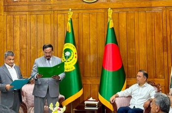 সরোয়ার আলমগীরের শপথগ্রহণে প্রধানমন্ত্রী উপস্থিত