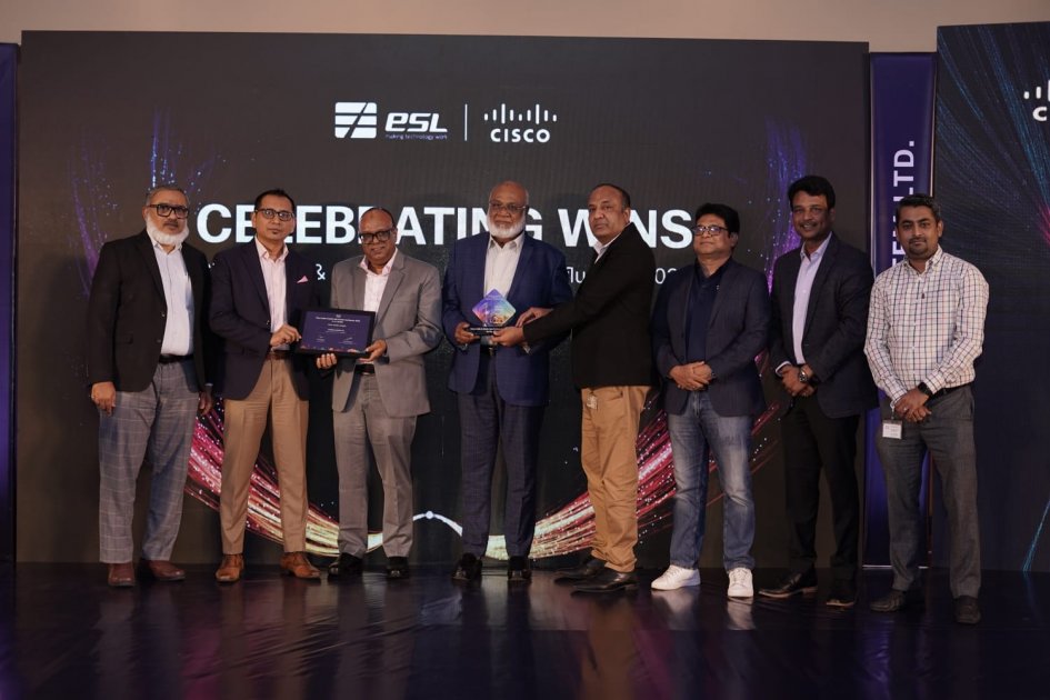 সিসকোর 'পার্টনার অব দ্য ইয়ার' সম্মাননা পেল ইএসএল