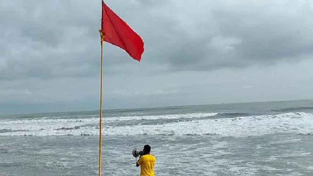 লঘুচাপ দুর্বল, সাগরে ঝড়ো হাওয়ার সতর্ক সংকেত বহাল