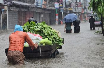 দেশের ৮ বিভাগে অতি ভারী বৃষ্টির সতর্কবার্তা, ভূমিধসের শঙ্কা