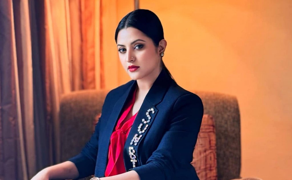 পরী মণির গ্রেপ্তার: রাষ্ট্রের দায় নিয়ে প্রশ্ন তুললেন নায়িকা