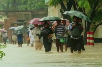 চট্টগ্রামের সাতকানিয়া-বাঁশখালিতে বন্যা পরিস্থিতির অবনতি, লাখো মানুষ বিপাকে