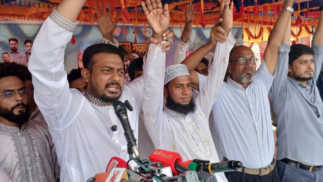 এনসিপির নেতার সরকারকে কঠোর হুঁশিয়ারি, পালানোর সুযোগ থাকবে না