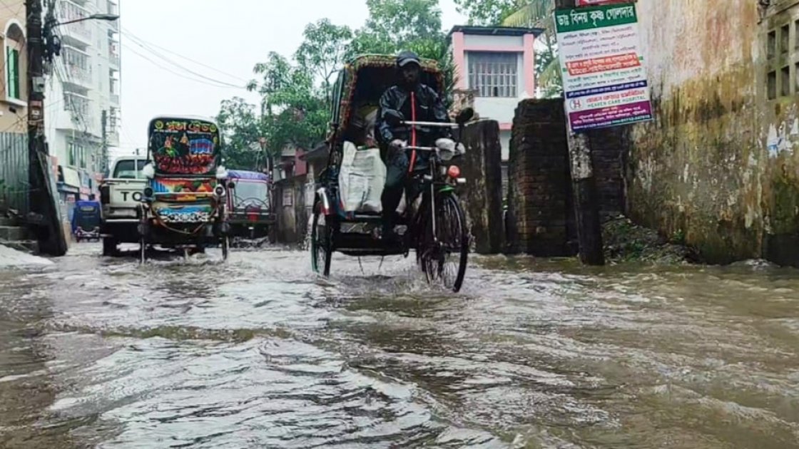 বৃষ্টির পূর্বাভাস: জুলাইজুড়ে বজায় থাকবে বৃষ্টিপাত