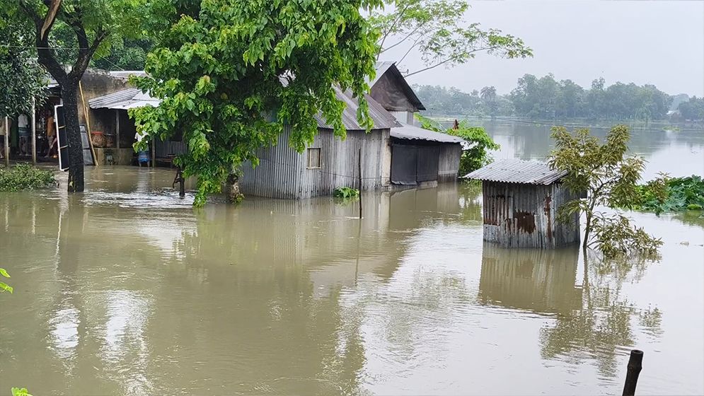 ত্রিপুরার পাহাড়ি ঢলে আখাউড়ার নিম্নাঞ্চল প্লাবিত