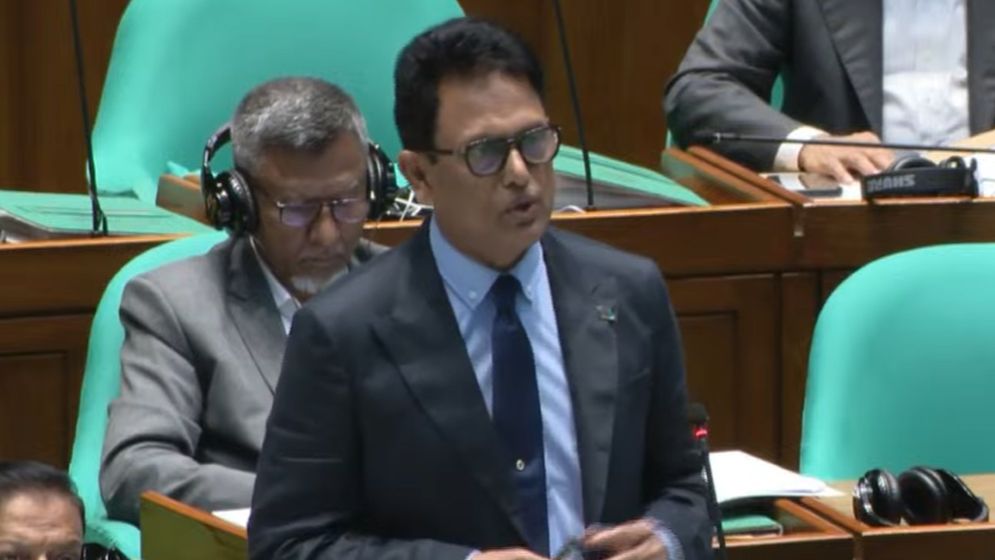 পদার্থবিজ্ঞানের ভুল প্রশ্নে পূর্ণ নম্বর দেবে সরকার