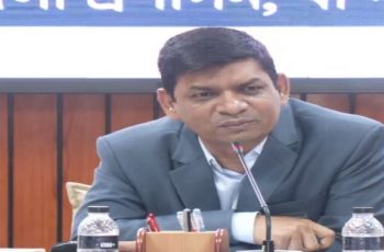 বান্দরবানে বন্যার কারণ খাল দখল ও উন্নয়ন পরিকল্পনার অভাব