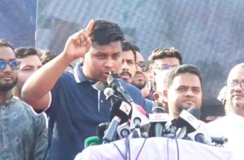 ফার্মের মুরগি বলায় শিক্ষামন্ত্রীর বিরুদ্ধে ক্ষোভ প্রকাশ করেছেন হাসনাত আব্দুল্লাহ