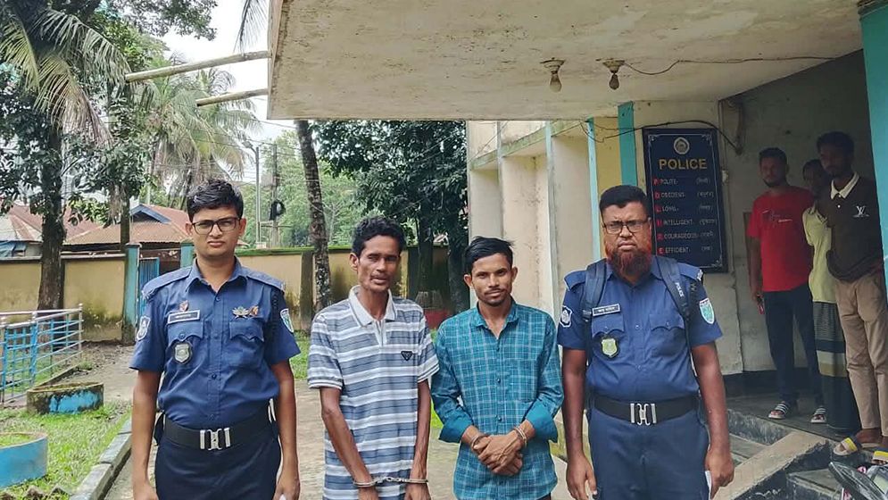সুনামগঞ্জে মদ বিক্রির অভিযোগে ইউপি সদস্যসহ ২ জন আটক