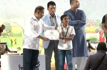প্রাথমিক শিক্ষা পদক বিতরণ করছেন প্রধানমন্ত্রী তারেক রহমান