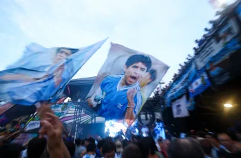 স্পেন ফাইনালে, ইংল্যান্ড-আর্জেন্টিনার সেমিফাইনাল অপেক্ষা