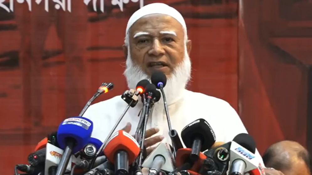 জামায়াত আমিরের প্রশ্ন: গণভোটের ৪ প্রশ্ন বুঝে না, ৩১ দফা কীভাবে?