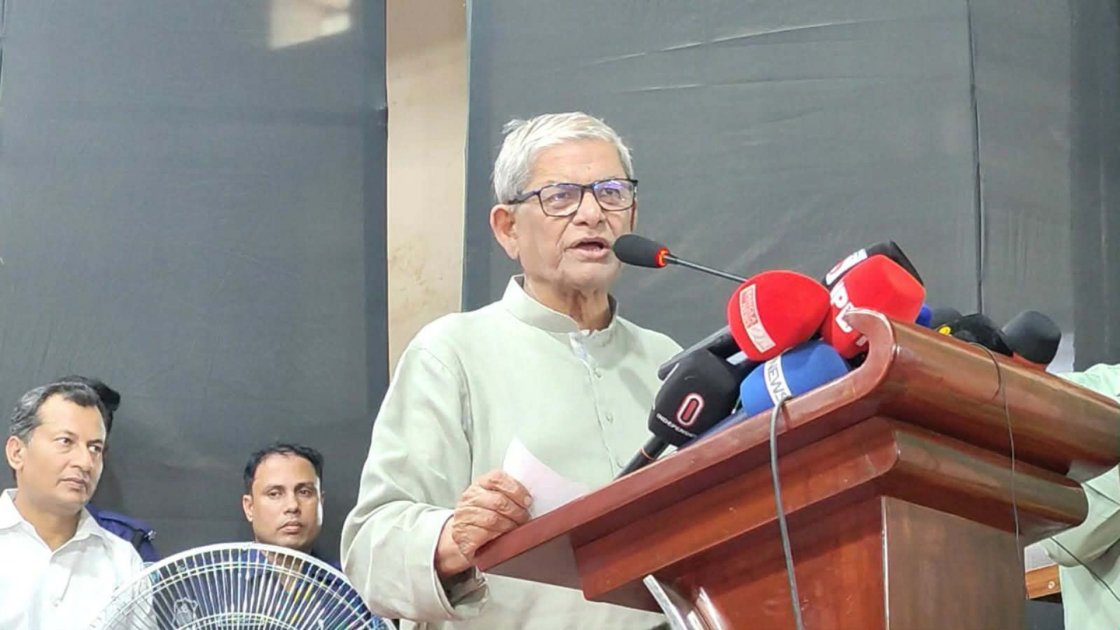 রথযাত্রা অনুষ্ঠানে অসুস্থ হলেন মির্জা ফখরুল ইসলাম আলমগীর