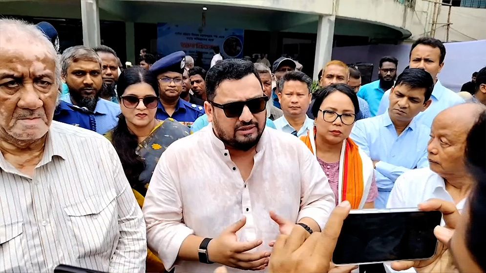 বন্যায় ক্ষতিগ্রস্তদের পুনর্বাসনের উদ্যোগ ঘোষণা প্রতিমন্ত্রীর