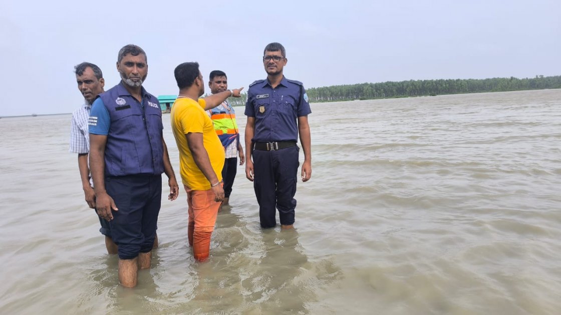 নোয়াখালীর নিঝুমদ্বীপে ৩০ ঘণ্টা পর অজ্ঞাত মরদেহ উদ্ধার