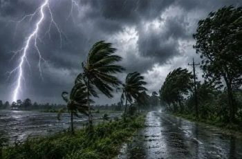 ৮ জেলায় দুপুরে ঝড়ের পূর্বাভাস, সতর্কতা জারি