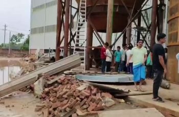 ভালুকায় নির্মাণাধীন ভবনের ট্যাংকে পড়ে ২ শ্রমিকের মৃত্যু