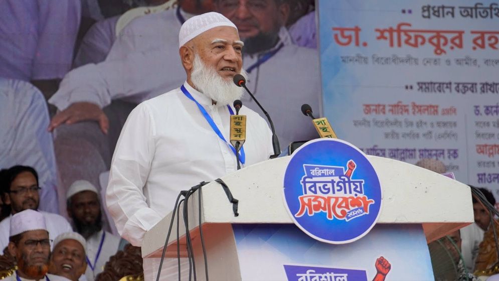 বিরোধীদলীয় নেতা: ফ্যাসিবাদের পথে হাঁটছে সরকার